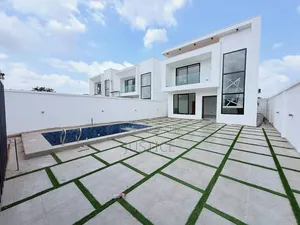 4bdrm House in Ashaley Botwe, School Junction for sale