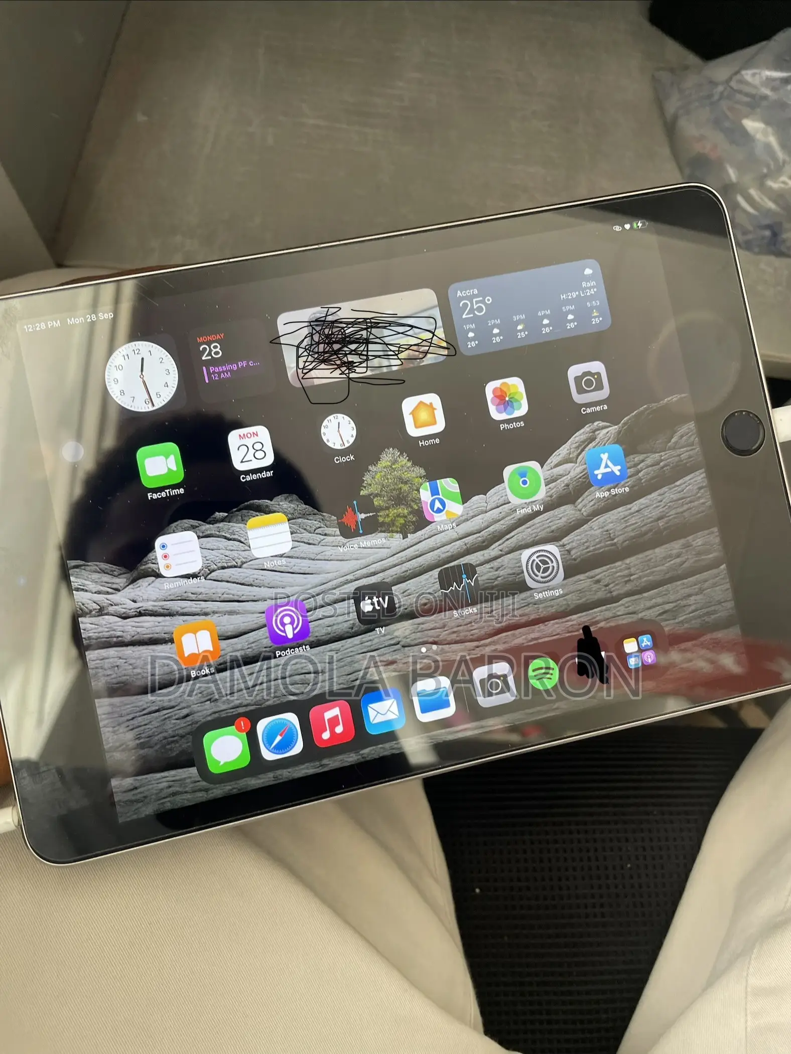 Apple iPad mini 4 16 GB Gray