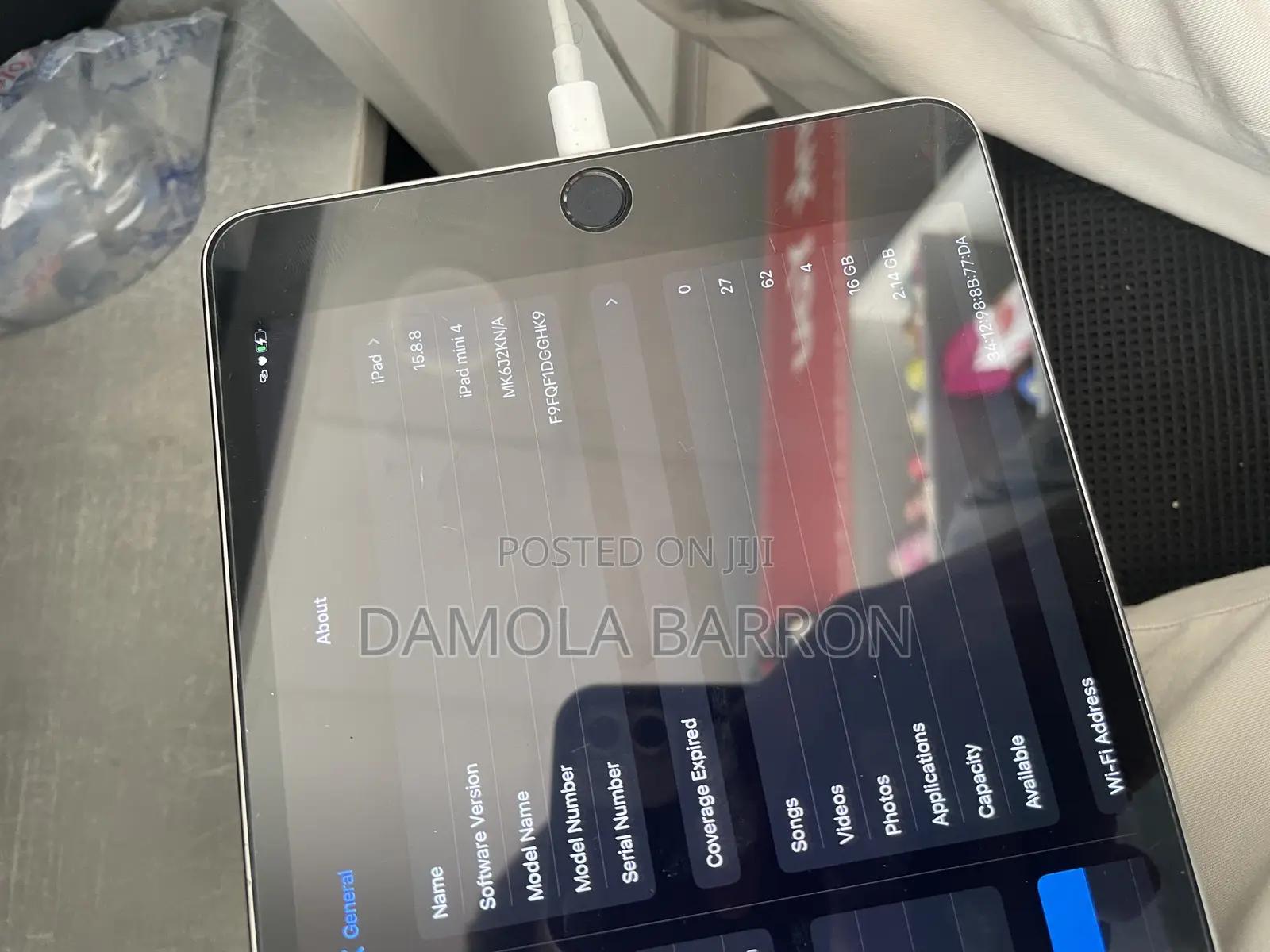 Apple iPad mini 4 16 GB Gray