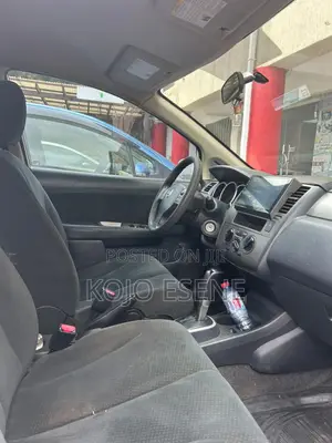 Nissan Versa 2011 White