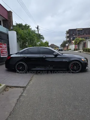 Mercedes-Benz C63 Base RWD Sedan (4.0L V8 7A) 2017 Black