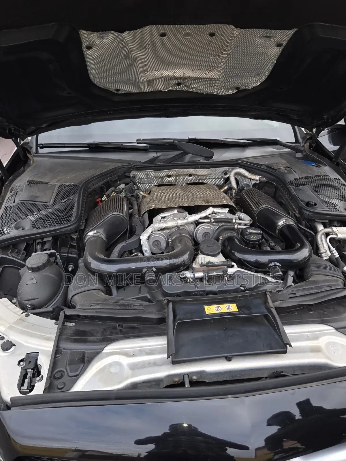 Mercedes-Benz C63 Base RWD Sedan (4.0L V8 7A) 2017 Black