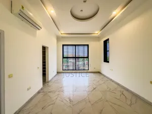 4bdrm Duplex in Nmai Dzon for sale