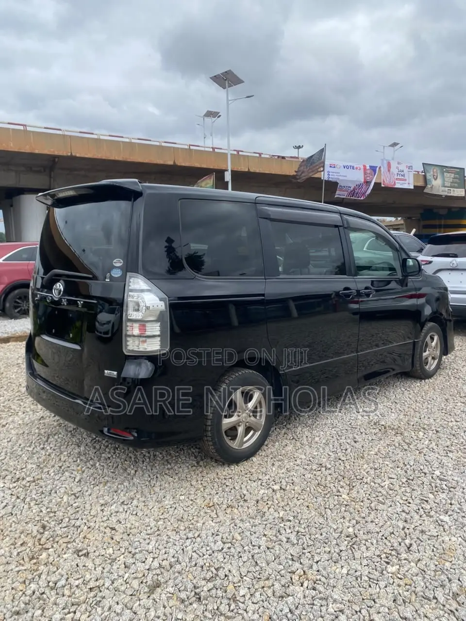 Toyota Voxy 2014 Black