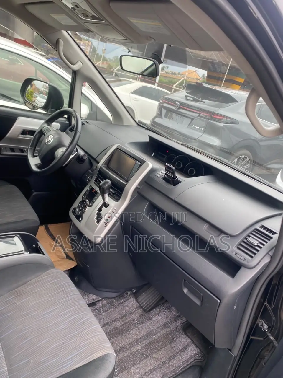 Toyota Voxy 2014 Black
