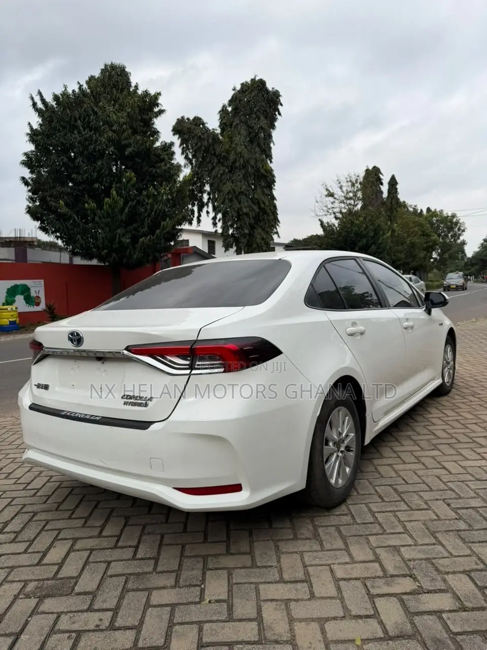 Toyota Corolla Hybrid LE AWD 2024 White