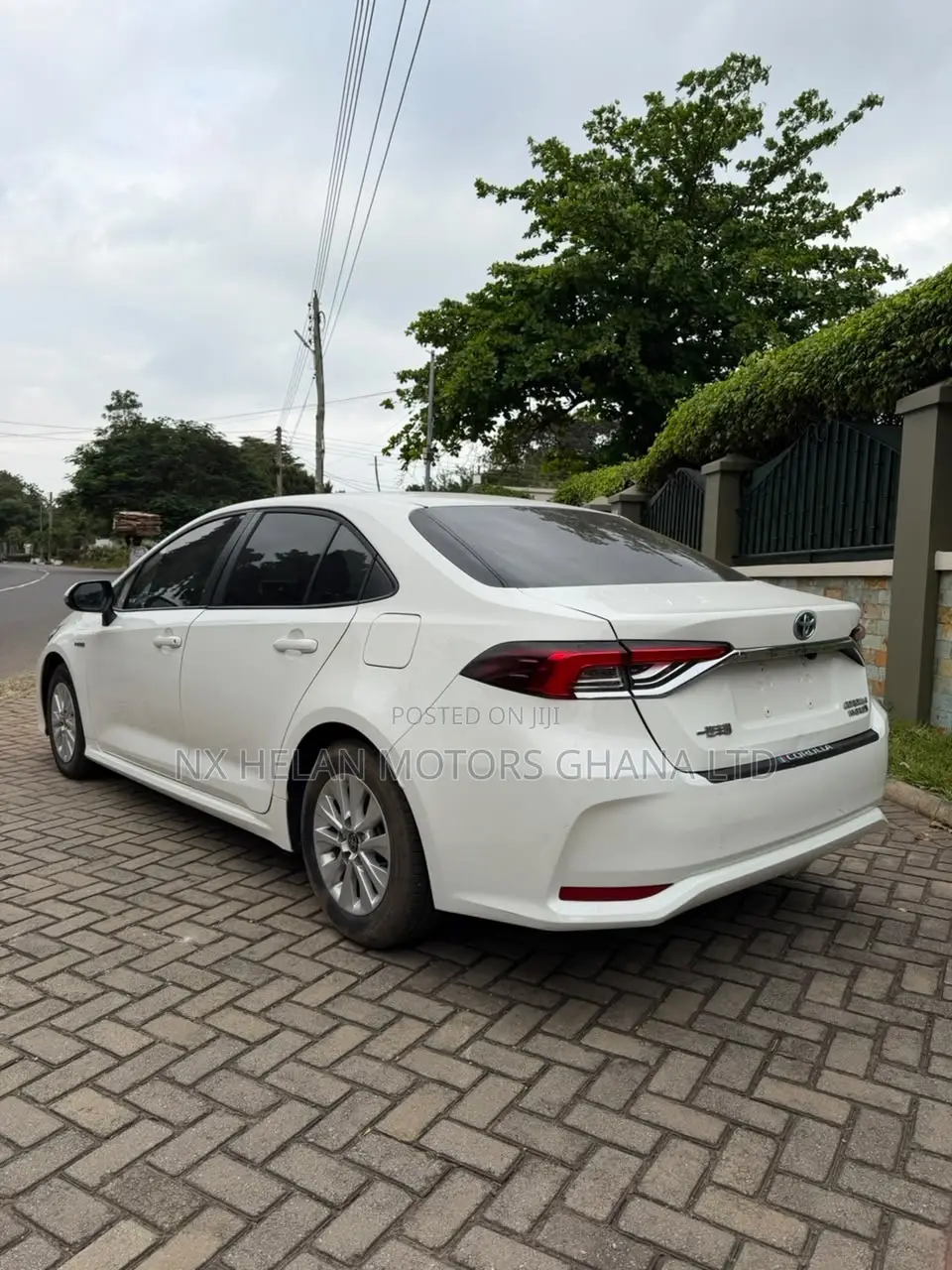 Toyota Corolla Hybrid LE AWD 2024 White