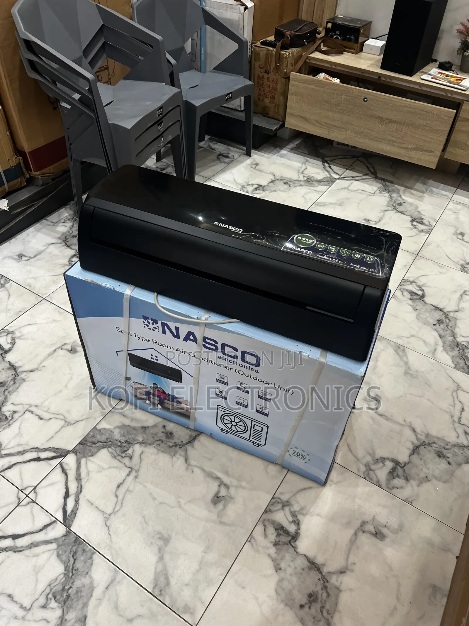 Blend Into Contemporary Interiors With the Black Nasco 1.5HP AC