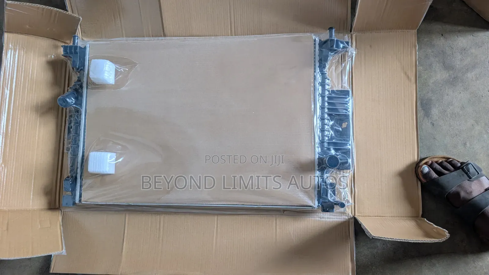 Ford Escape 2018,2019,2020,2021,2022,2023 Radiator Tank