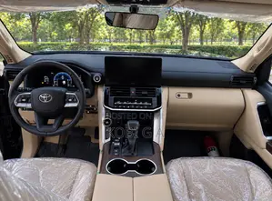 New Toyota Land Cruiser LC300 2025 Black