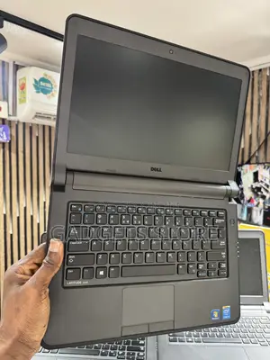 Laptop Dell Latitude 13 3340 8GB Intel Core i3 SSD 128GB