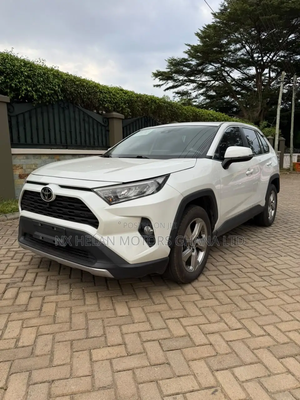 Toyota RAV4 Limited FWD 2023 White