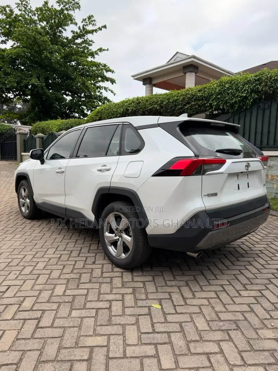 Toyota RAV4 Limited FWD 2023 White