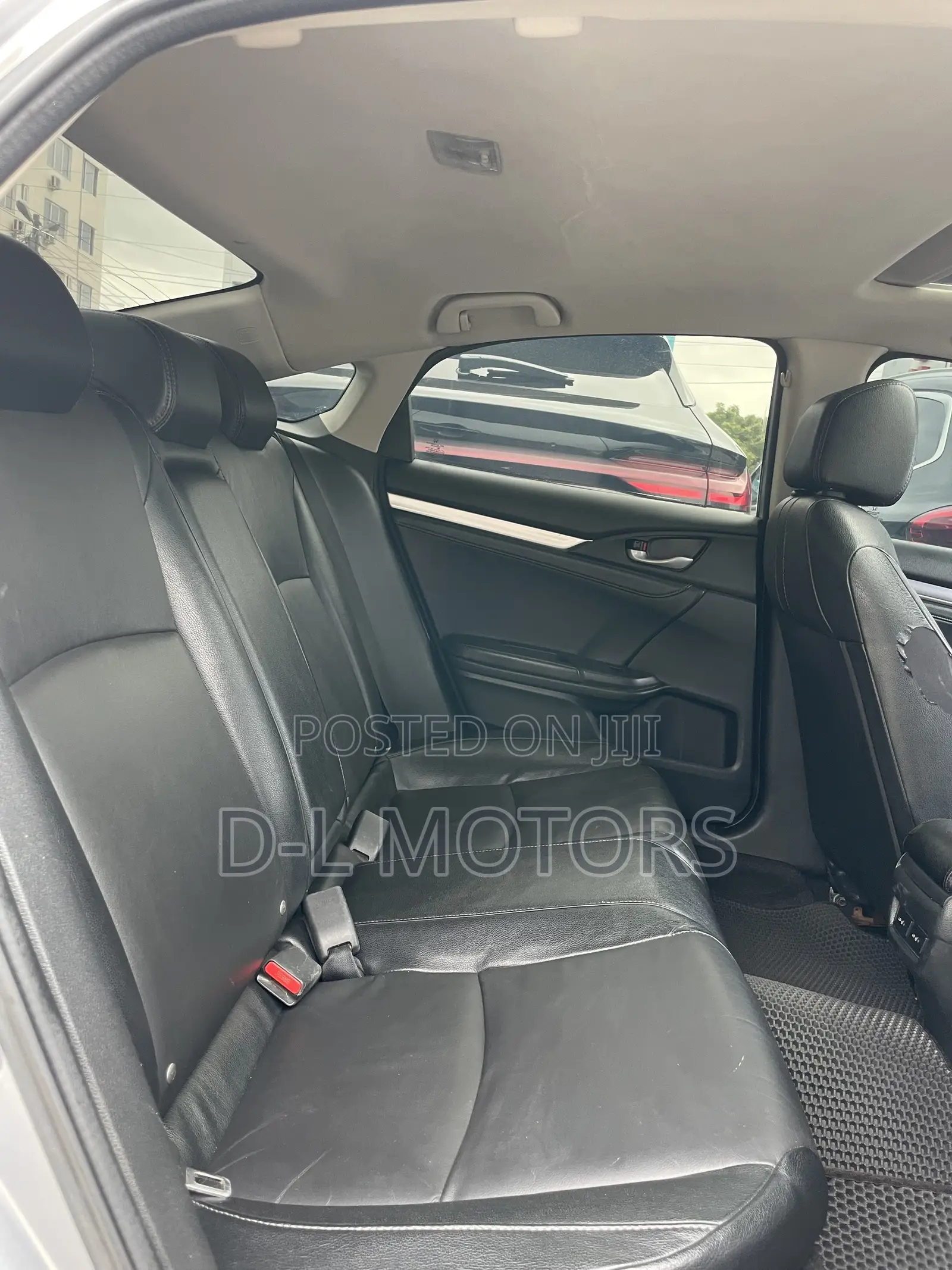 Honda Civic Touring 4dr Sedan (1.5L 4cyl) 2017 Silver