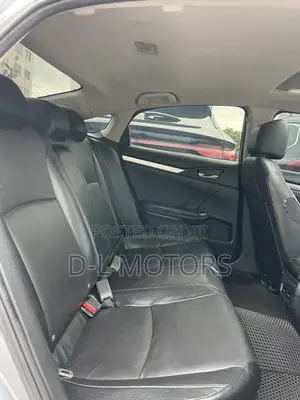 Honda Civic Touring 4dr Sedan (1.5L 4cyl) 2017 Silver