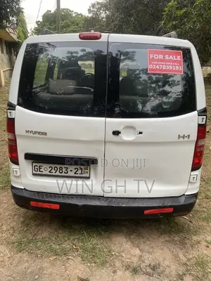 Hyundai H1 2010 White