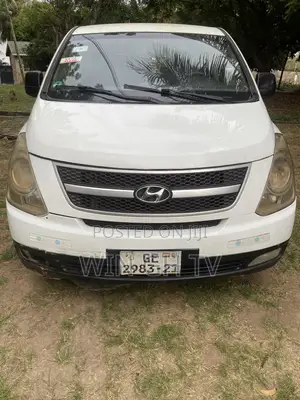Hyundai H1 2010 White