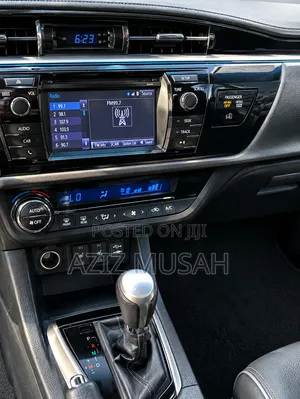 Toyota Corolla S Premium 4dr Sedan (1.8L 4cyl CVT) 2016 Black