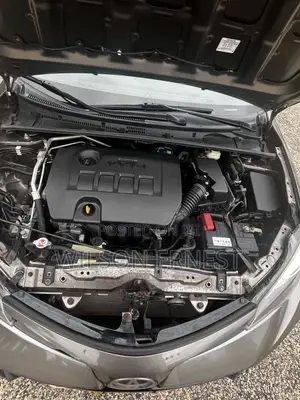 Toyota Corolla SE 4dr Sedan (1.8L 4cyl CVT) 2017