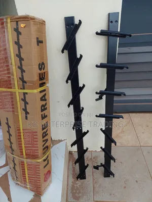 Adjustable Black Aluminum Louvre Window Side Rails