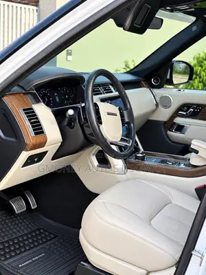 Land Rover Range Rover Evoque HSE 4x4 5-Door 2019 White