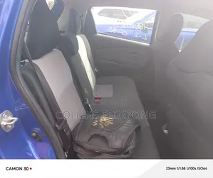 Toyota Yaris 2019 Blue