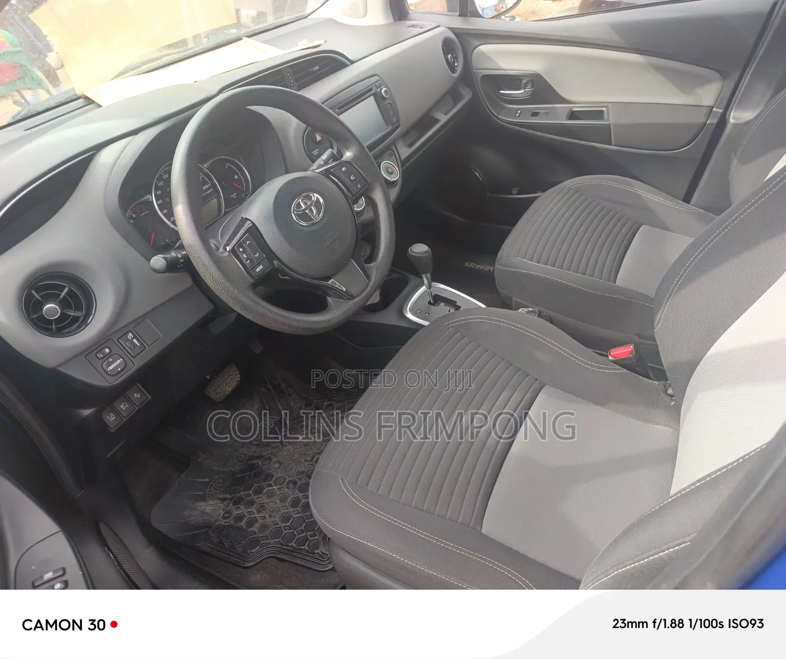 Toyota Yaris 2019 Blue