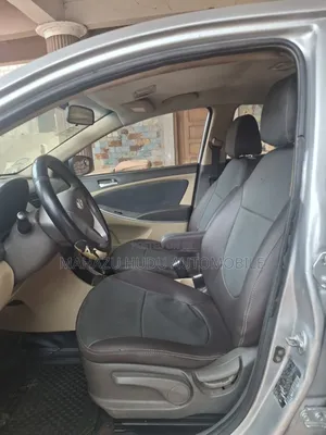 Hyundai Accent SE 2013 Silver