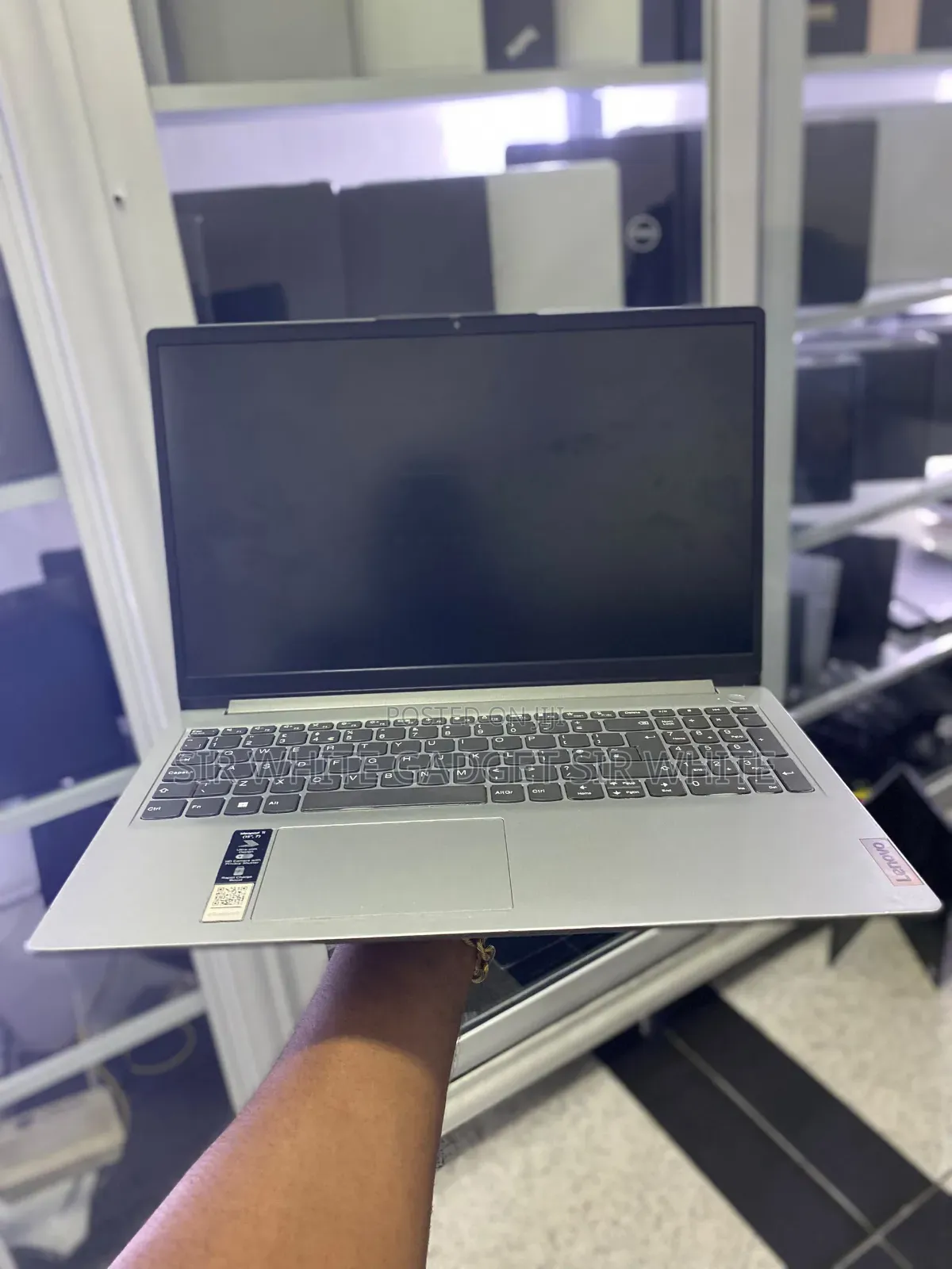 Laptop Lenovo IdeaPad 1 4GB Intel SSD 256GB