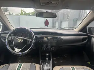 Toyota Corolla 2016 Black