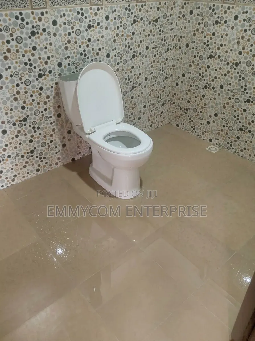 1bdrm Room & Parlour in Gomoa East for rent
