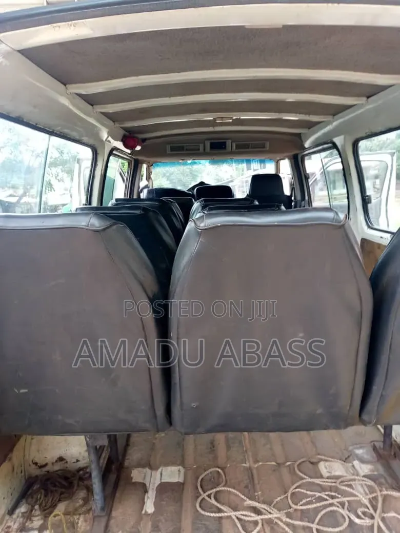 Nissan Caravan (Urvan) 2012 White