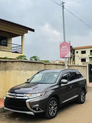 Mitsubishi Outlander SE FWD 2016 Gray