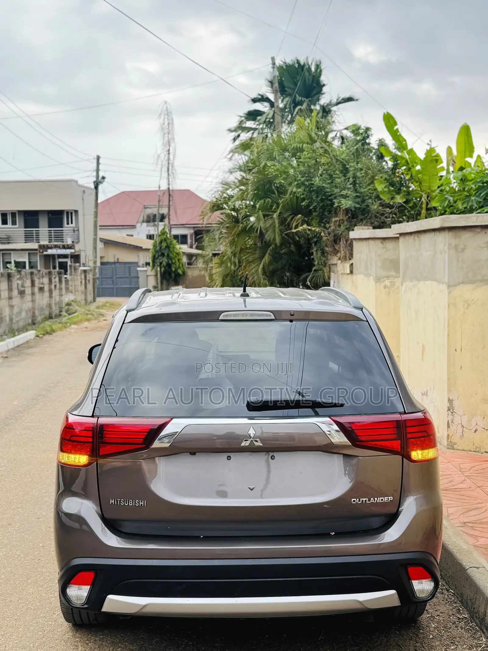 Mitsubishi Outlander SE FWD 2016 Gray