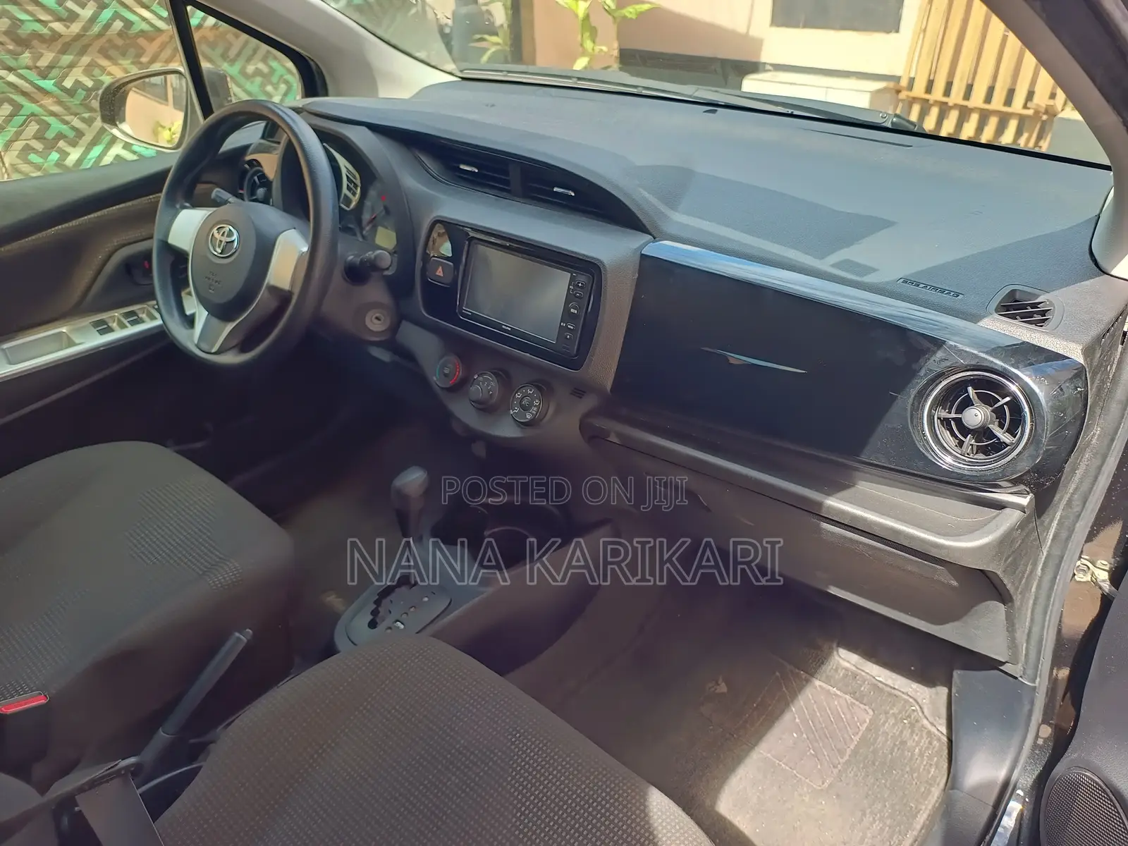 Toyota Vitz 2015 Black