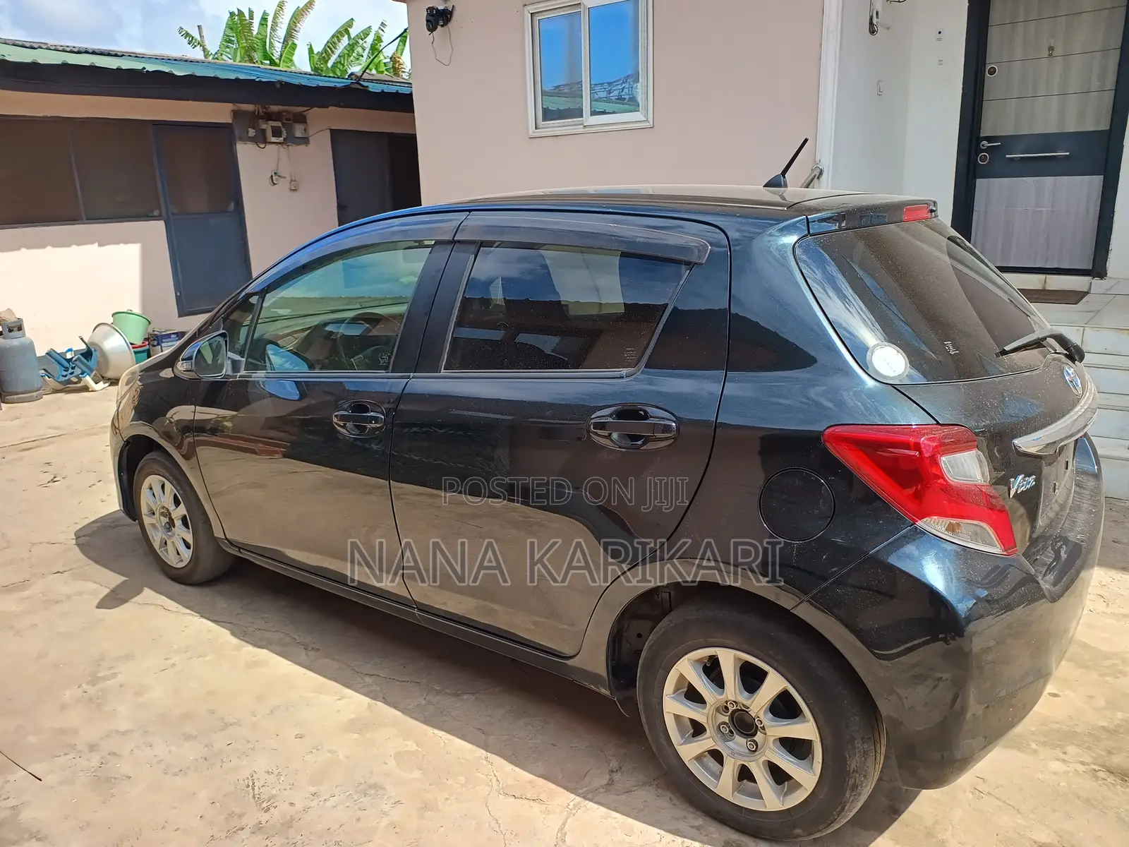 Toyota Vitz 2015 Black