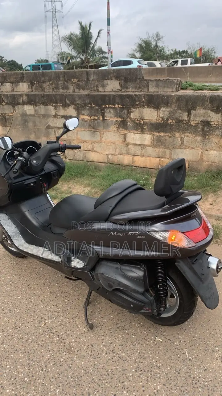 Yamaha Majesty 2023 Gray
