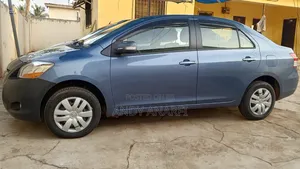 Toyota Belta 2010 Blue