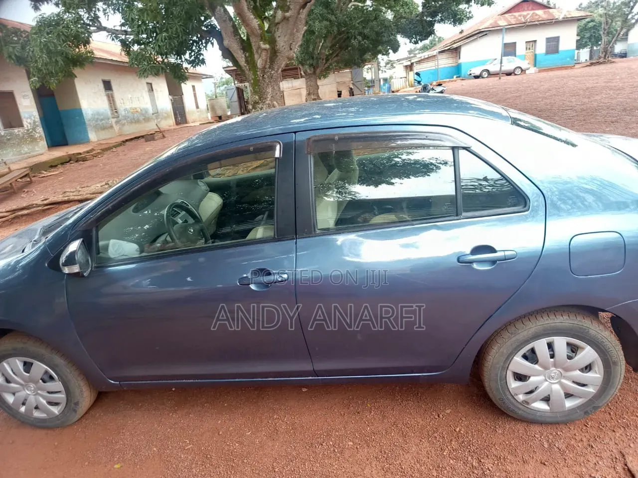 Toyota Belta 2010 Blue