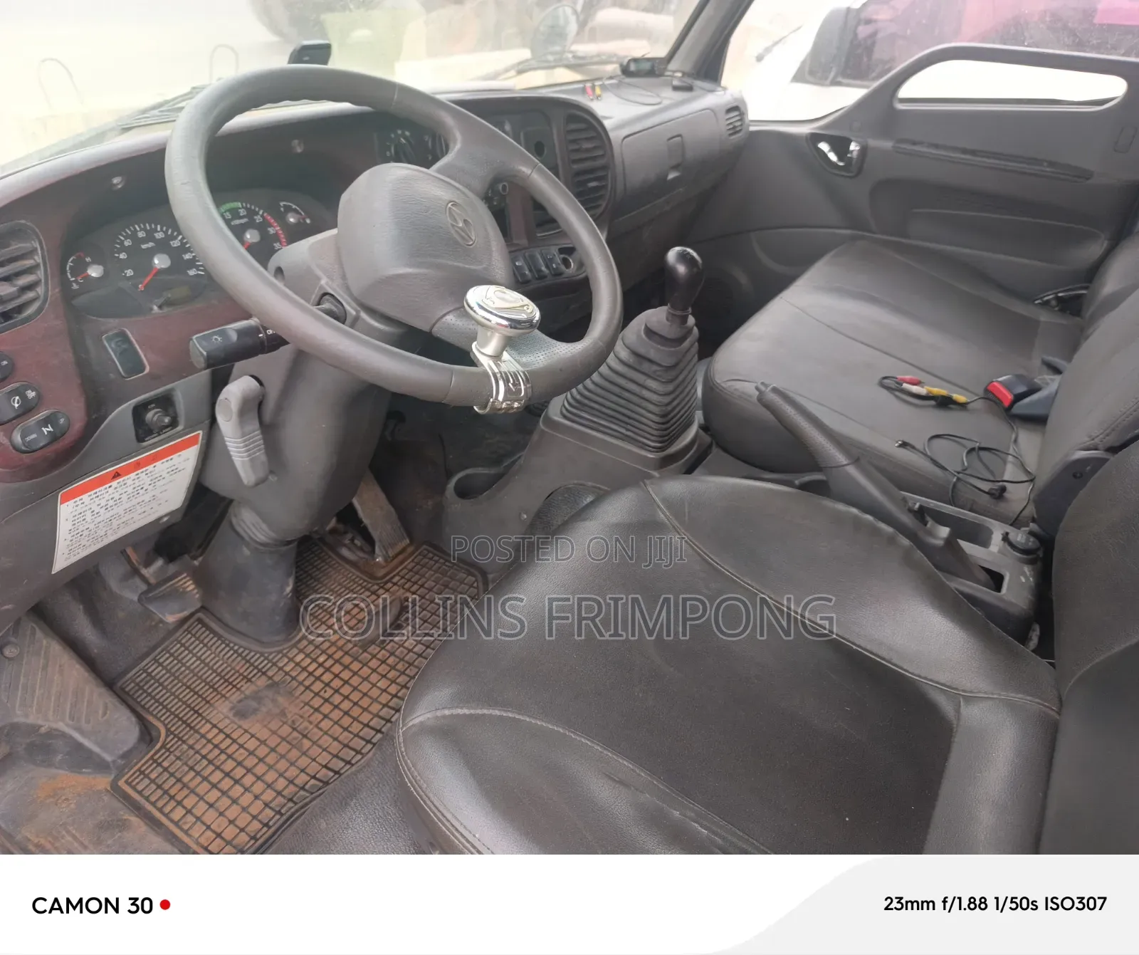 Hyundai Mighty 2012 Blue