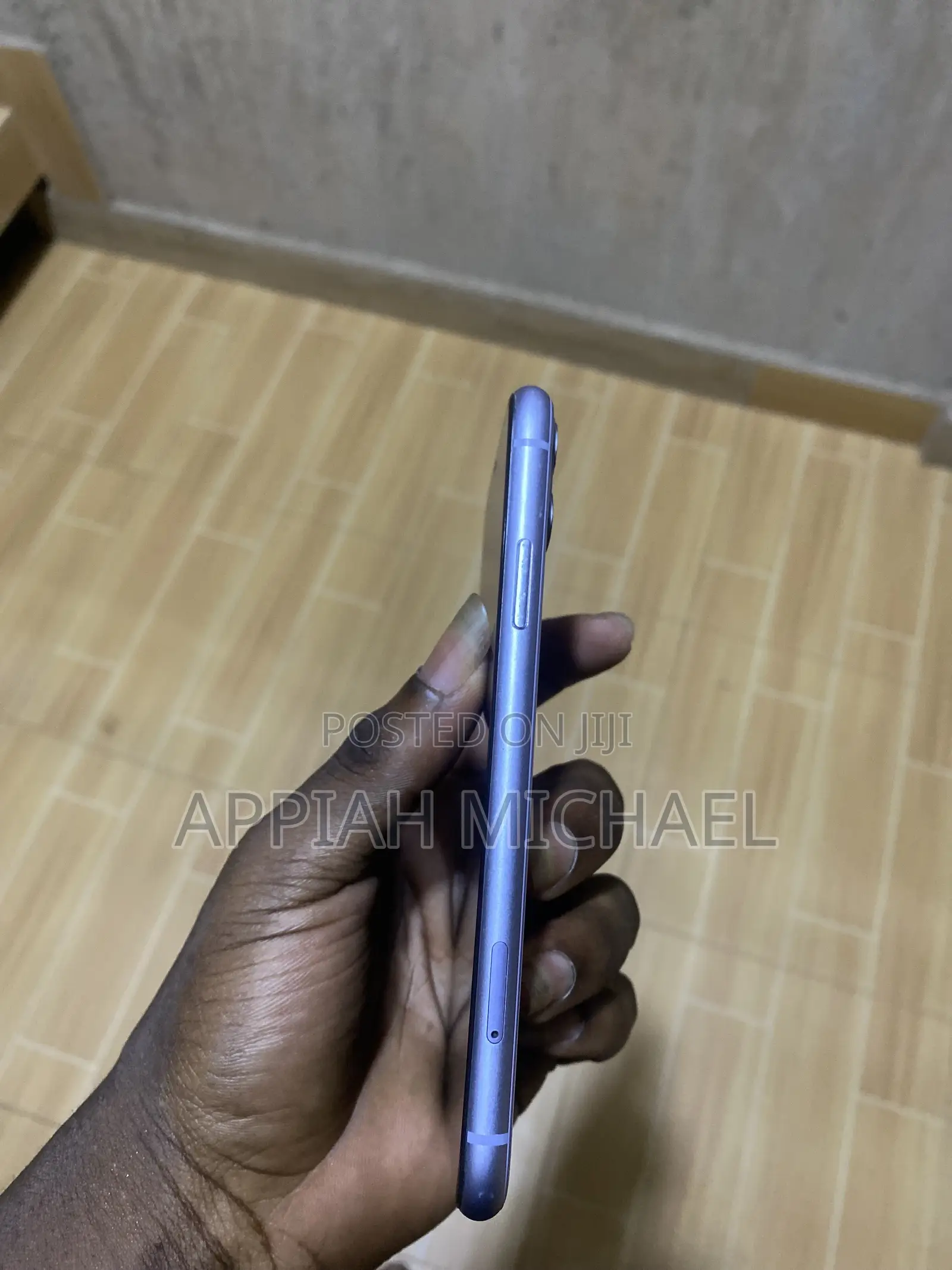 Apple iPhone 11 64 GB Purple
