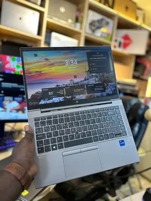 Laptop HP ZBook Firefly G8 16GB Intel Core i7 SSD 512GB