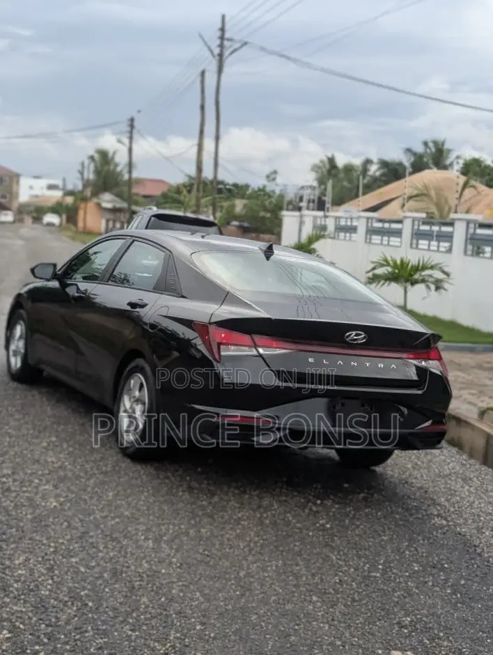 Hyundai Elantra 2021 Black