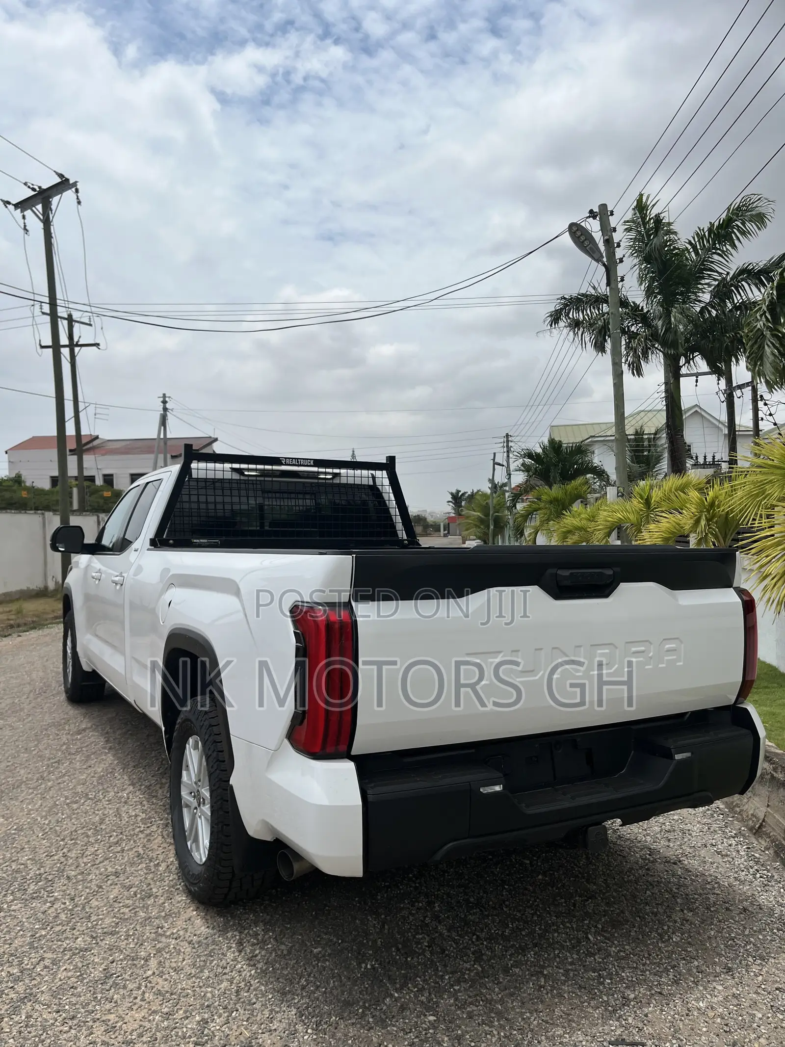Toyota Tundra SR5 CrewMax 6.5' Bed 2024 White