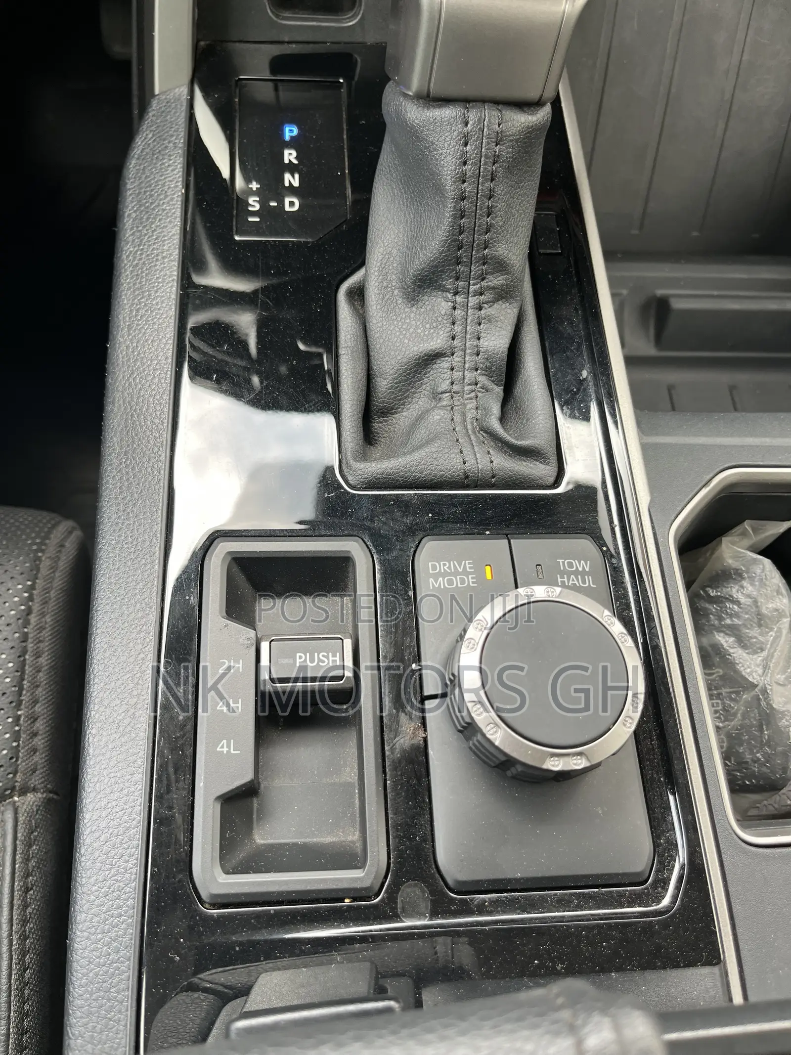 Toyota Tundra SR5 CrewMax 6.5' Bed 2024 White