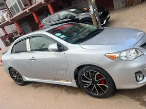 Toyota Corolla L 4dr Sedan (1.8L 4cyl 5M) 2013 Silver