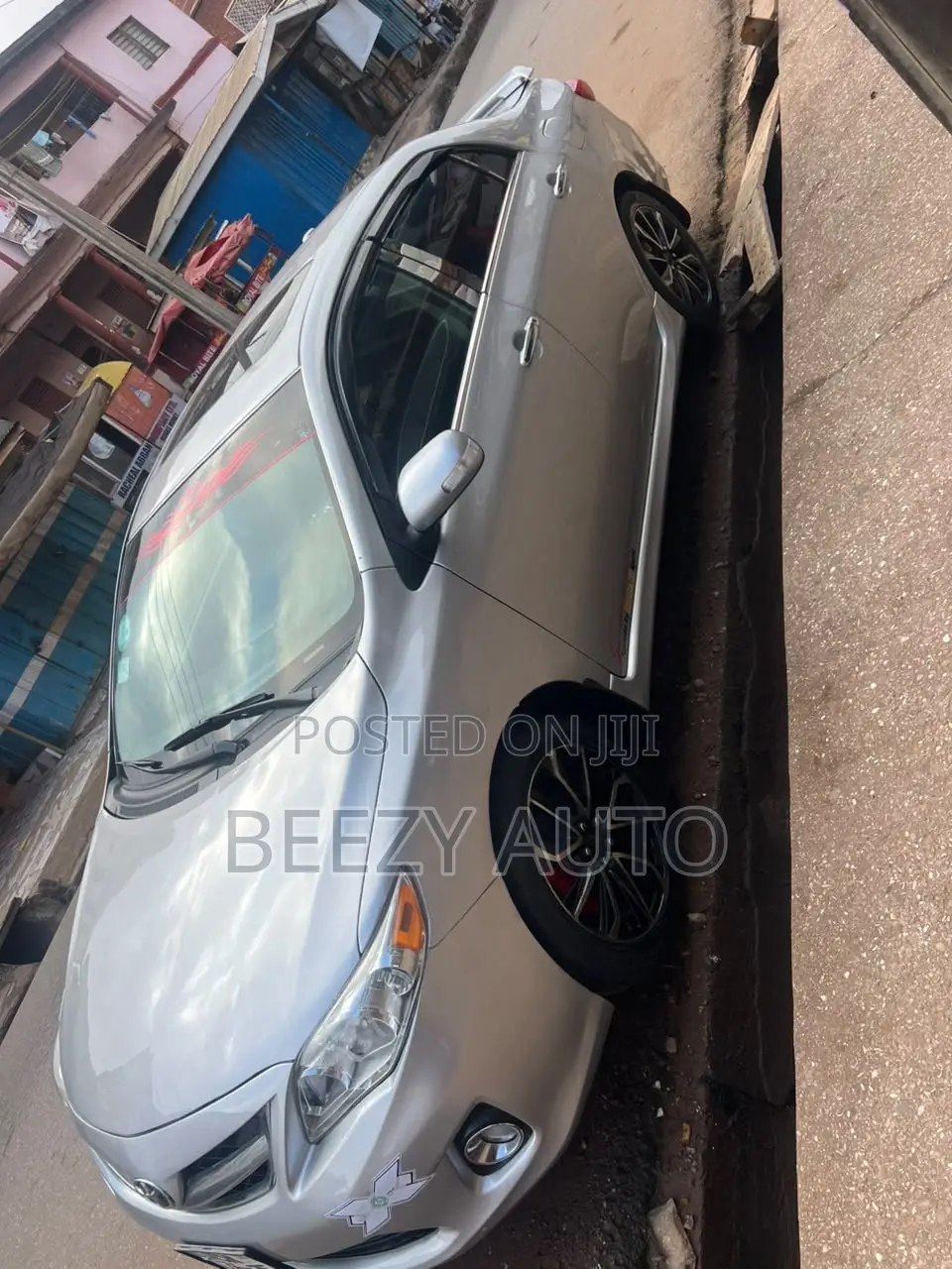 Toyota Corolla L 4dr Sedan (1.8L 4cyl 5M) 2013 Silver