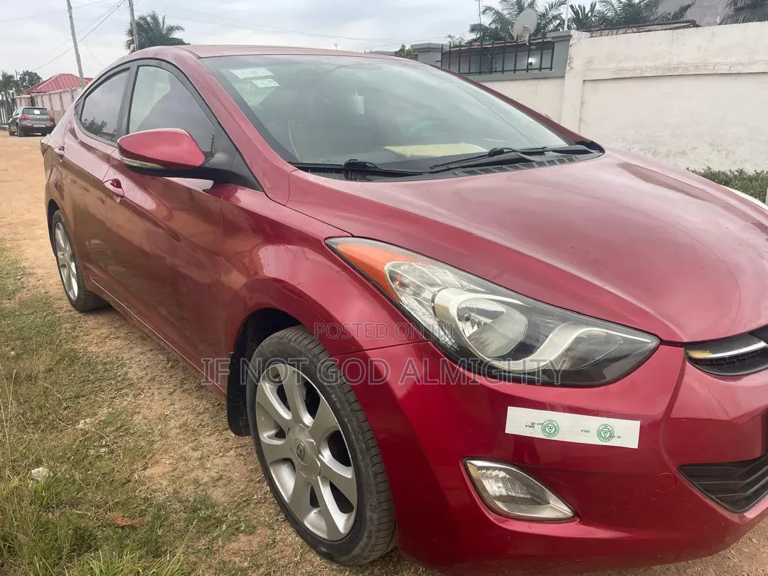Hyundai Elantra 2013 Red