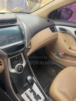 Hyundai Elantra 2013 Red