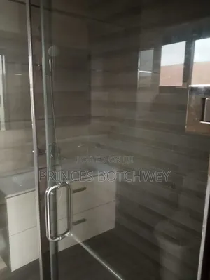 4bdrm Duplex in West Legon, Presby Church Area for rent
